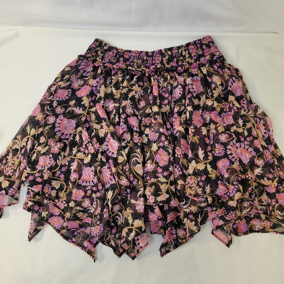 Misa Los Angeles Dresses & Skirts - Misa Los Angeles Floral Mini Skirt in Pink and Black